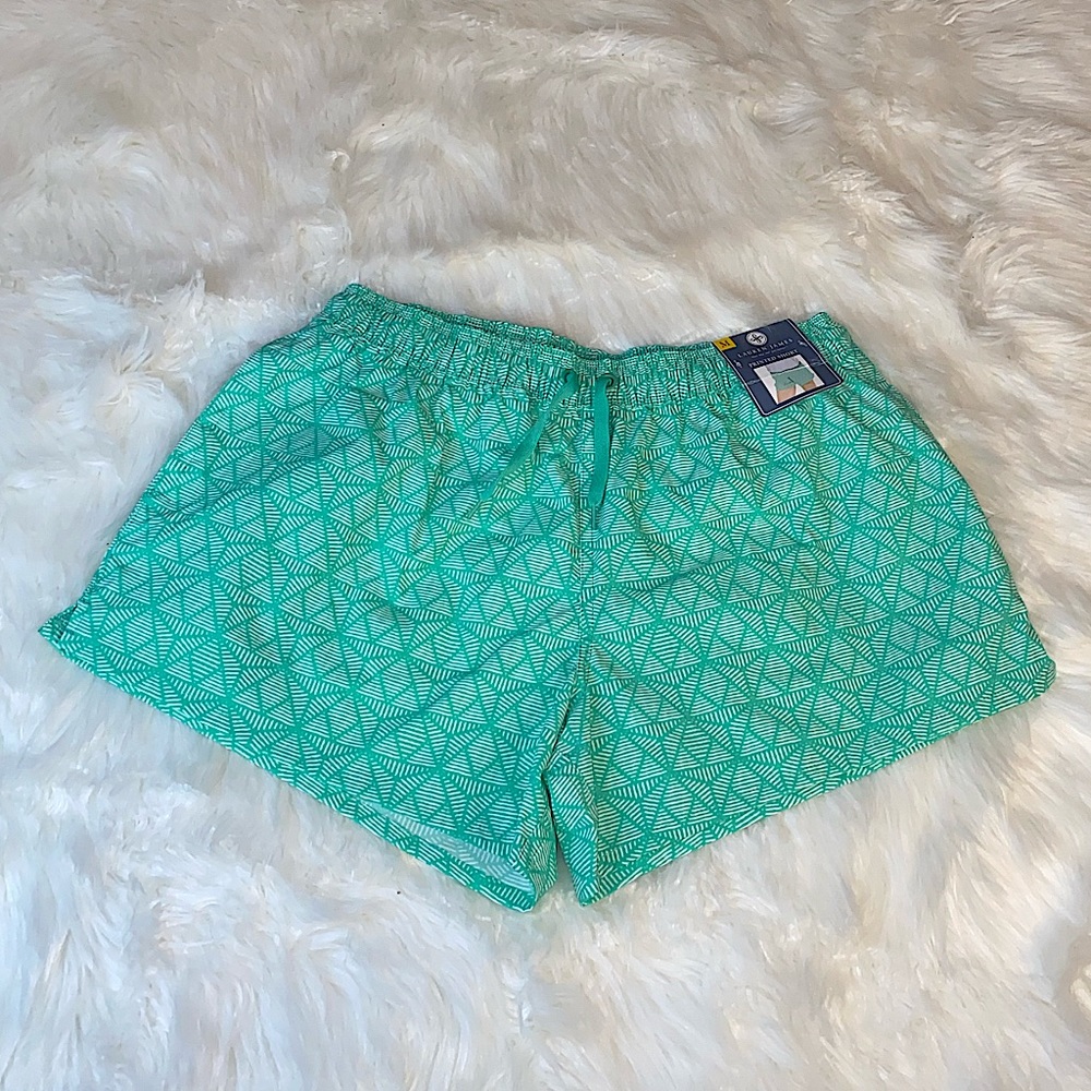 Lauren James new with tags mint nylon printed shorts size medium